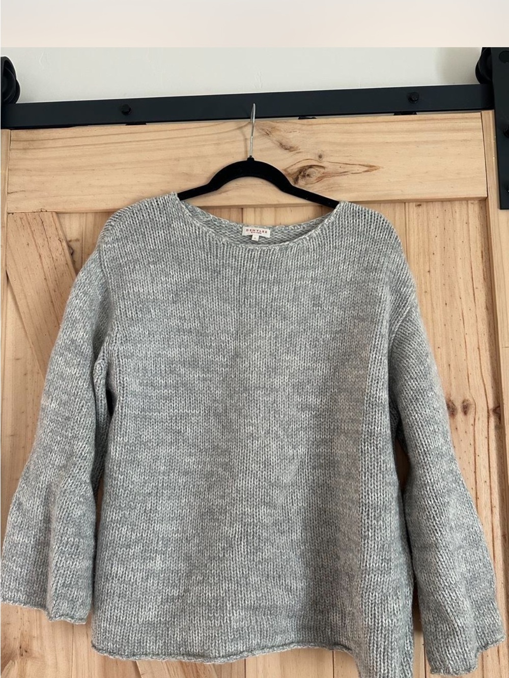 Demylee Cozy Women’s Crewneck Sweater - Gray